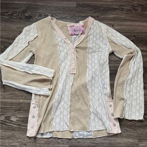 Boutique Beige and White Lace Top